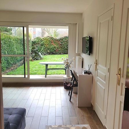 Appartement Avec Jardin Prive - 2 A 4 Voyageur Chaville Exteriér fotografie