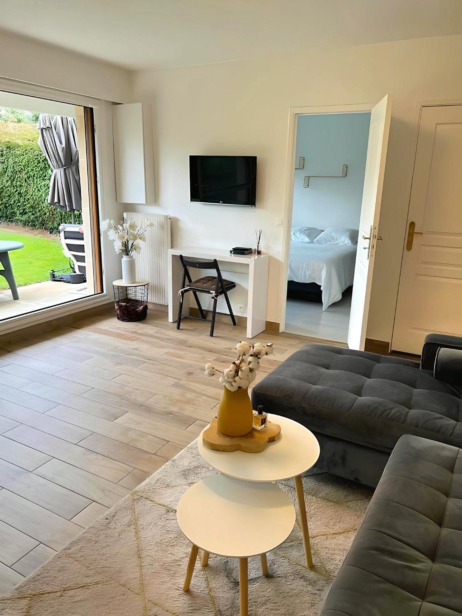 Appartement Avec Jardin Prive - 2 A 4 Voyageur Chaville Exteriér fotografie