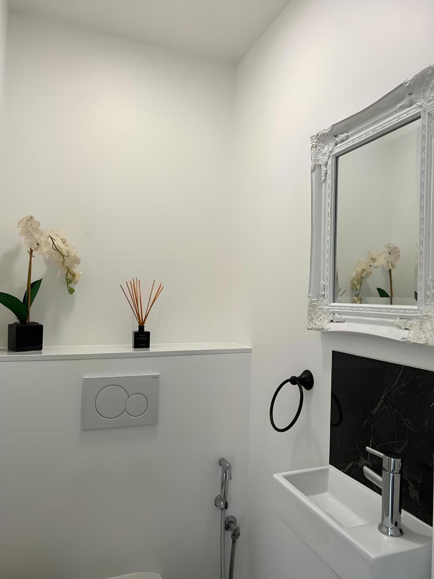 Appartement Avec Jardin Prive - 2 A 4 Voyageur Chaville Exteriér fotografie